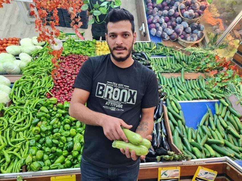 Meyve ve sebzeler tezgahları şenlendirdi! Fiyatlar düşüşe geçti