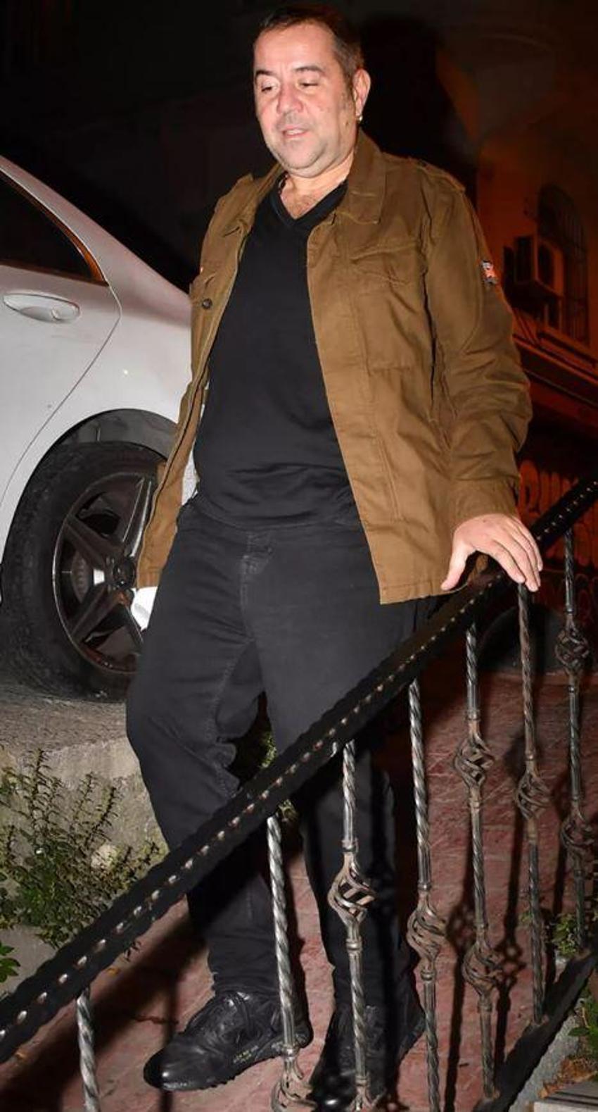 Ata Demirer girdiği mekanda 15 saat kaldı! Kadın arkadaşlarıyla görüntülendi