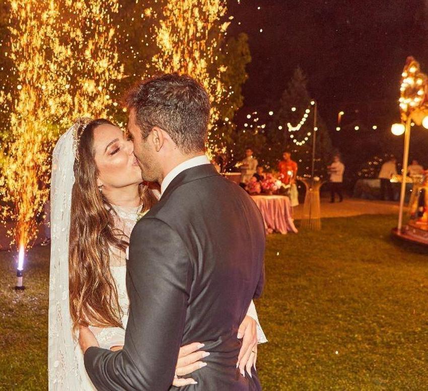 Kelly Brook: Çok kıvrımlıydım, 'dışlanmış' gibi hissettim