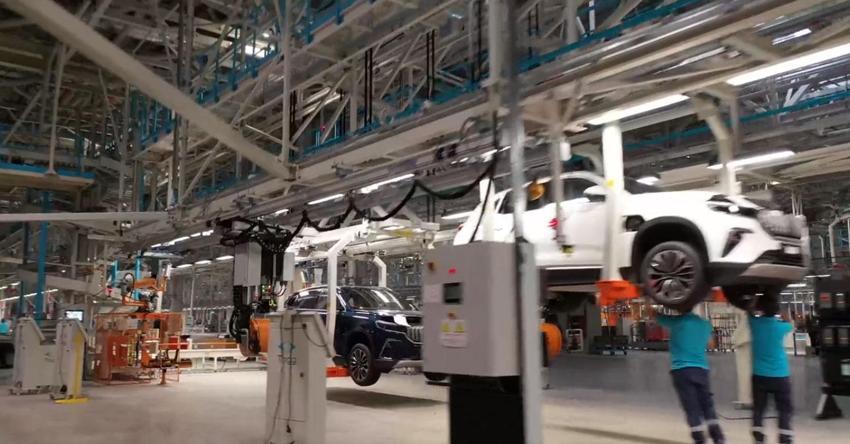 Türkiye'nin yerli otomobili Togg'dan dikkat çeken paylaşım! İşte akıllı cihazlarımızın üretim aşamaları