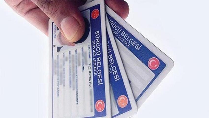 Milyonları ilgilendiriyor! Kalem kalem hepsi değişti: İşte yeni MTV, ehliyet, pasaport ücretleri...