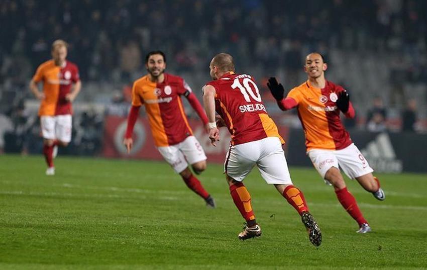 Galatasaray - Beşiktaş derbilerine damga vuran golcüler! 