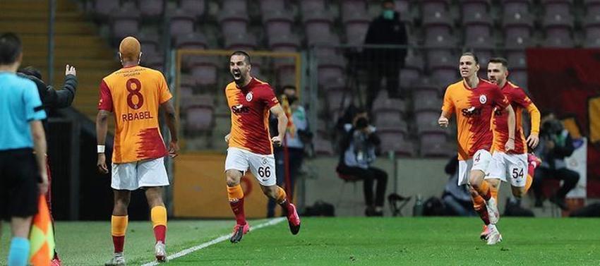 Galatasaray - Beşiktaş derbilerine damga vuran golcüler! 