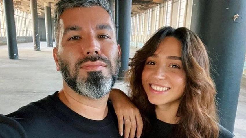 Zeynep Bastık'tan mini şortlu pozlar! Kendini bakın kime benzetti