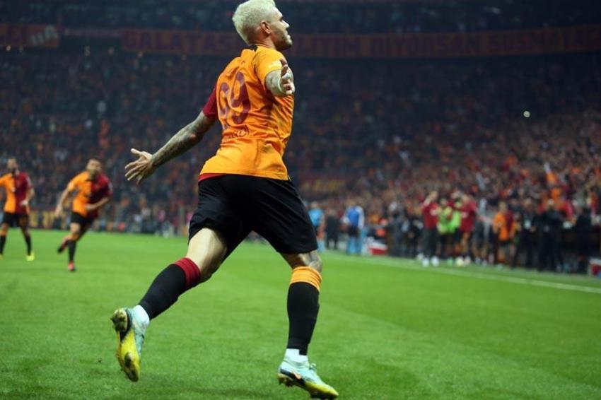 İcardi Beşiktaş maçında şov yaptı Galatasaray taraftarları Messi'yi bombaladı: Asıl pislik sensin