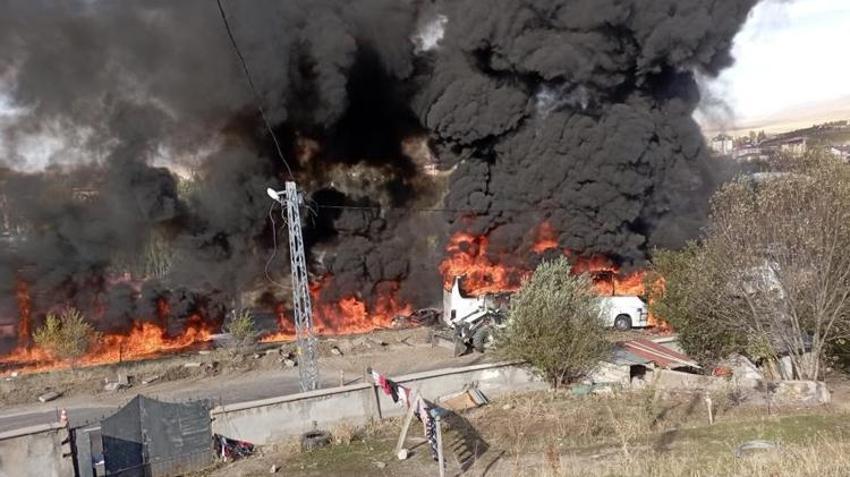 Ağrı'da facia! Yolcu otobüsü, TIR ve tanker çarpıştı: 7 kişi hayatını kaybetti