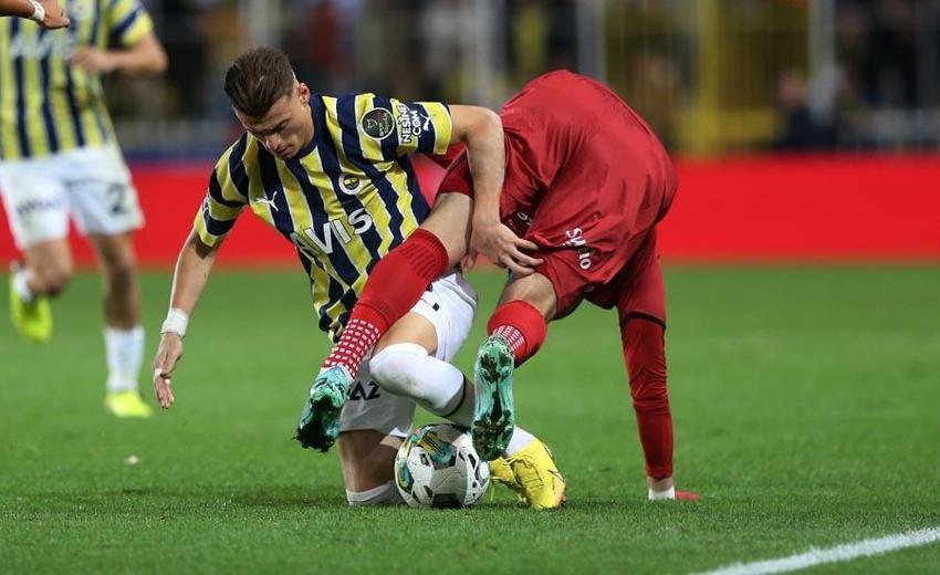 Şansal Büyüka'nın yorumu Galatasaraylıları ayağa kaldırdı: Batshuayi'nin kırmızısına skandal diyorsun ama...