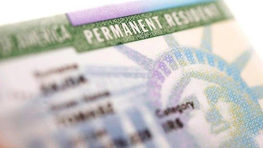 Green Card fotoğraf ölçüleri (boyutu) ayarlama | Green Card fotoğrafı nasıl olmalı (çekilir)? Green Card fotoğrafı sakallı ve makyajlı olur mu, telefonla çekilir mi? 
