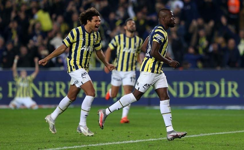 Cocu onu İngiltere'ye götürmek istemişti... Jorge Jesus geldi yıldız oyuncunun değeri 15 milyon euro oldu