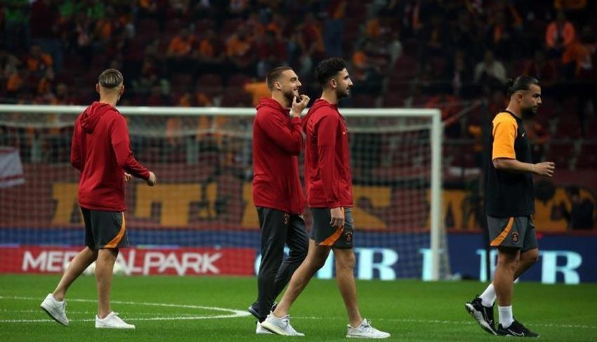 Galatasaray'da Son Dakika: Feghouli, Babel, Pulgar, Van Aanholt'tan sonra Cimbom'a bir şok daha