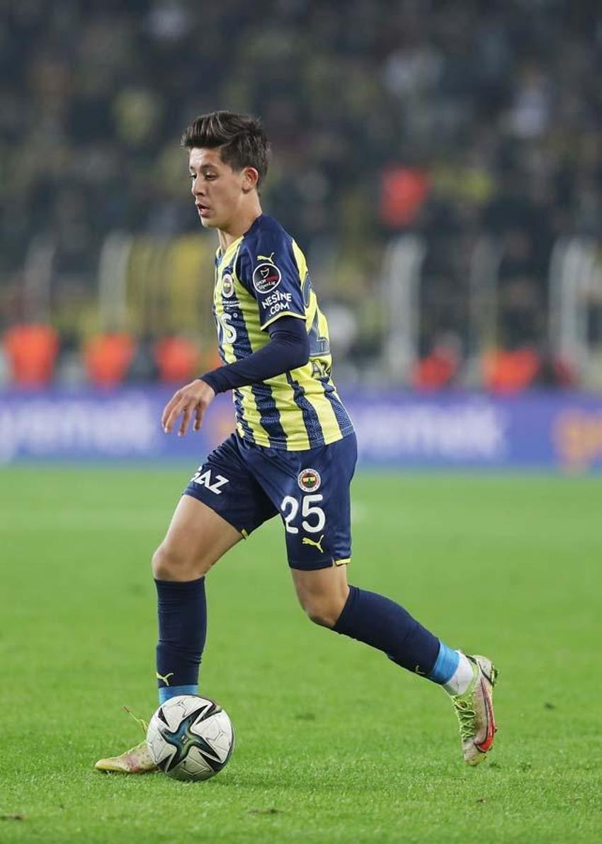 Arda Güler'e büyük övgü: Türkiye 17’lik Güler’in hastası! Böylesi 100 yılda bir gelir...