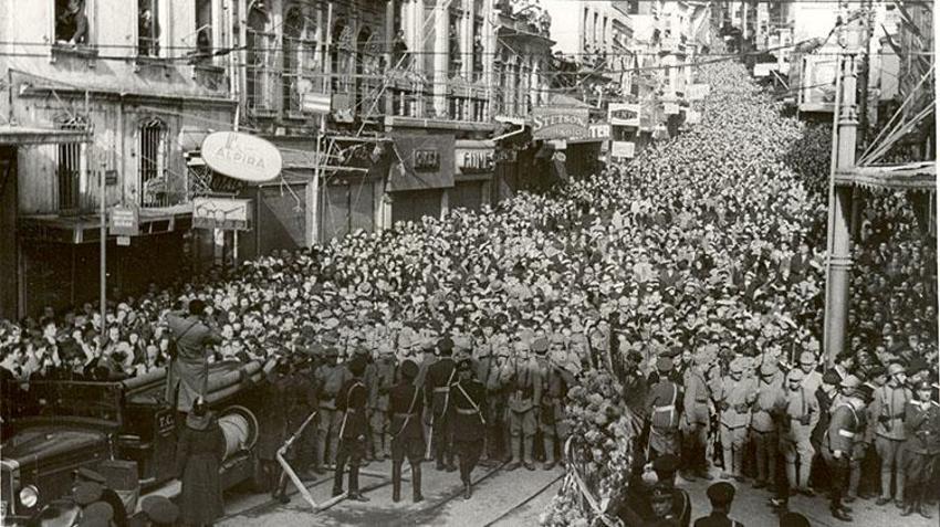 Atatürk'ün son yolculuğuna ait fotoğraflar! Atatürk’ün cenaze töreni nasıl yapıldı? 