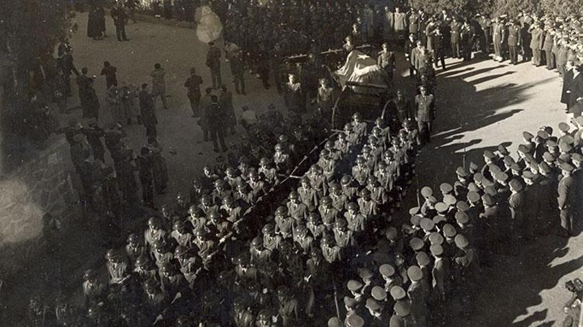 Atatürk'ün son yolculuğuna ait fotoğraflar! Atatürk’ün cenaze töreni nasıl yapıldı? 