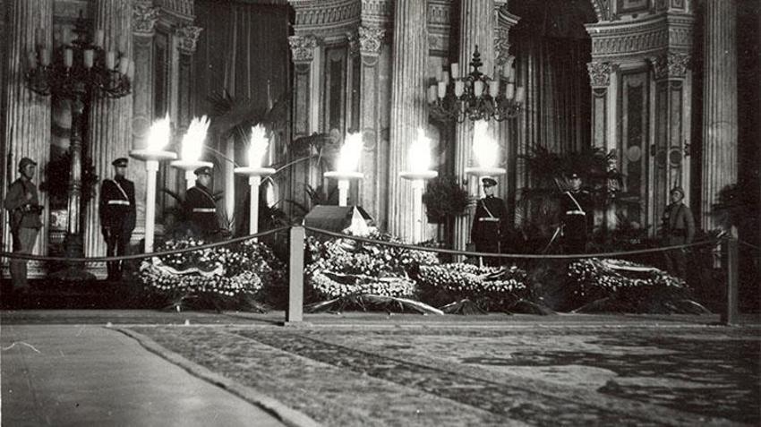 Atatürk'ün son yolculuğuna ait fotoğraflar! Atatürk’ün cenaze töreni nasıl yapıldı? 