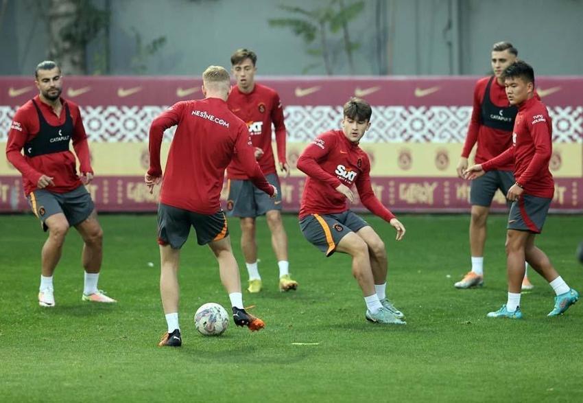 Galatasaray'a dünya yıldızını önerdiler! Sarı-Kırmızılı ekip menajeriyle görüştü