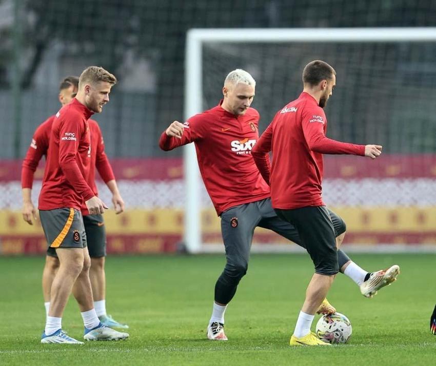 Galatasaray'a dünya yıldızını önerdiler! Sarı-Kırmızılı ekip menajeriyle görüştü