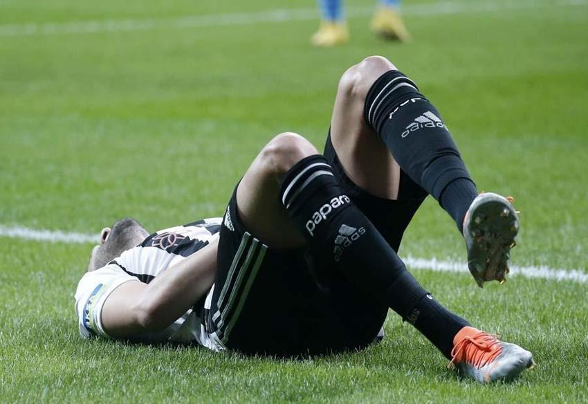Ameliyat olan Rachid Ghezzal'dan Beşiktaş'a kötü haber! Geri dönüş tarihi belli oldu...