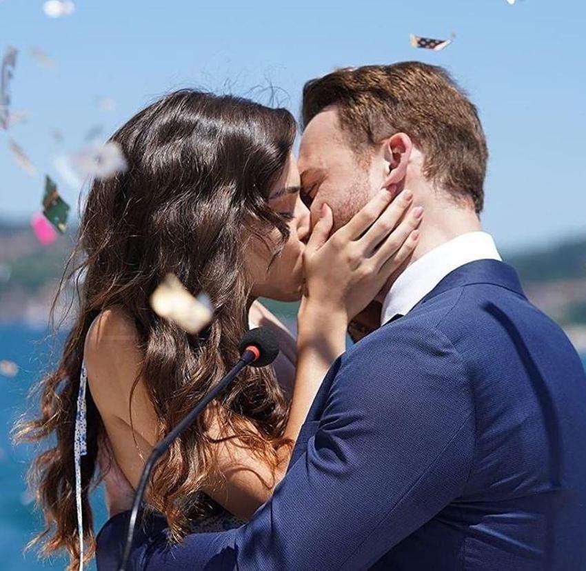 Kerem Bürsin ile Hande Erçel yeniden aşk mı yaşıyor? İlk açıklama geldi
