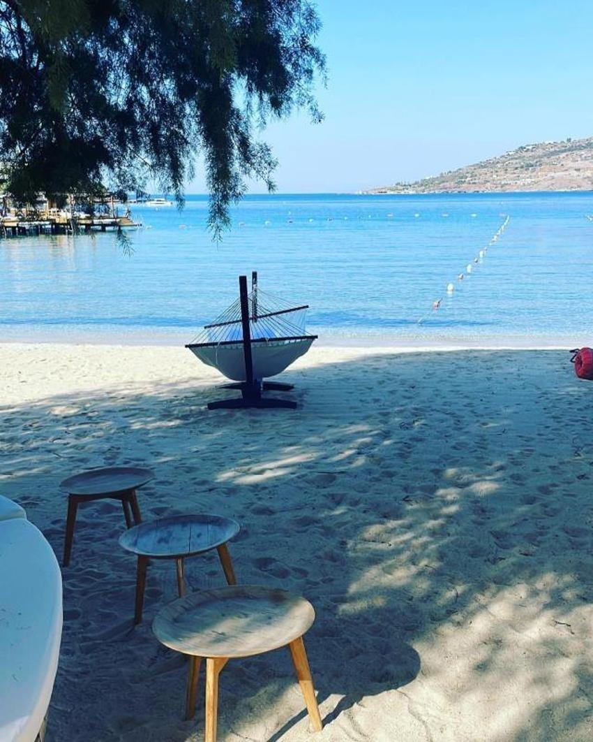 Kıvanç Tatlıtuğ ve Başak Dizer'in oğlu Kurt Efe denizle tanıştı!