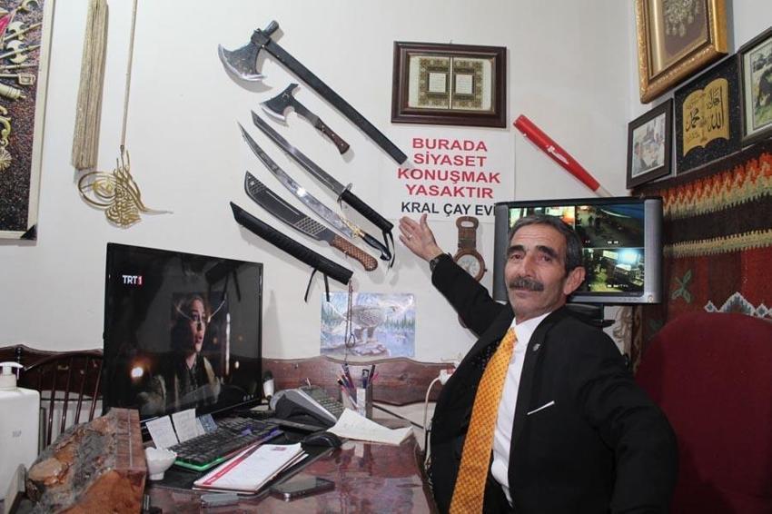 Bu çayevi diğerlerine benzemiyor! Siyaset konuşanı anında kovuyorlar