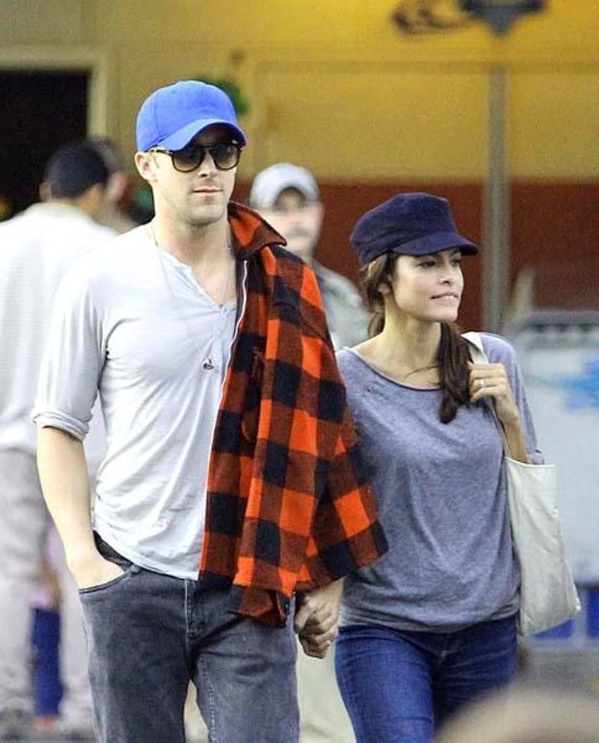 Eva Mendes ve Rylan Gosling düşman çatlatmaya devam ediyor!
