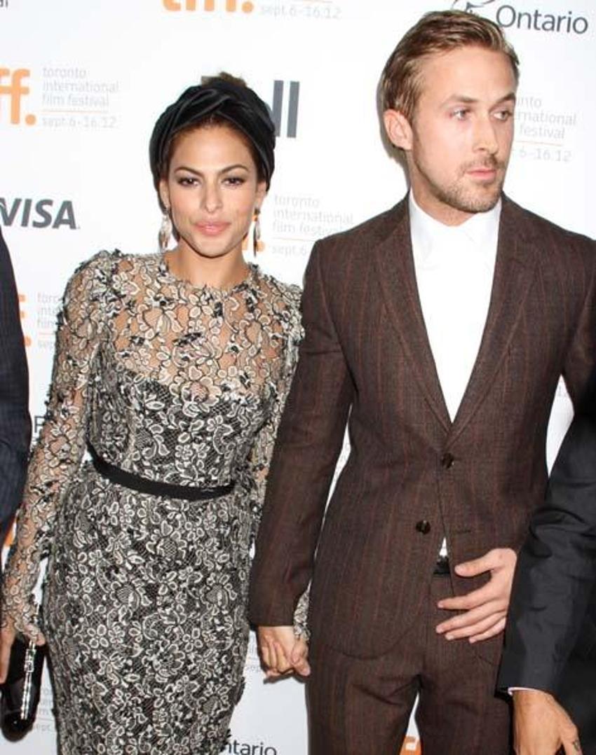 Eva Mendes ve Rylan Gosling düşman çatlatmaya devam ediyor!