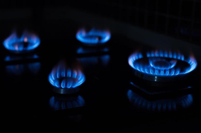 Doğal gaz ve elektrikte büyük destek! 8 bin lira hesaba yatacak