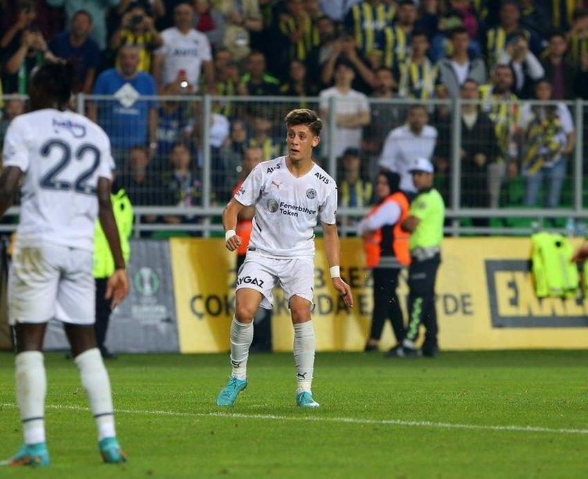 Geçen sezon Burak Elmas'ın danışmanlığını yaptı Luis Campos Fenerbahçe'nin yıldızını kimselere bırakmadı