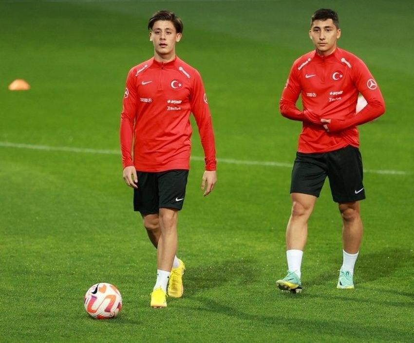 Geçen sezon Burak Elmas'ın danışmanlığını yaptı Luis Campos Fenerbahçe'nin yıldızını kimselere bırakmadı