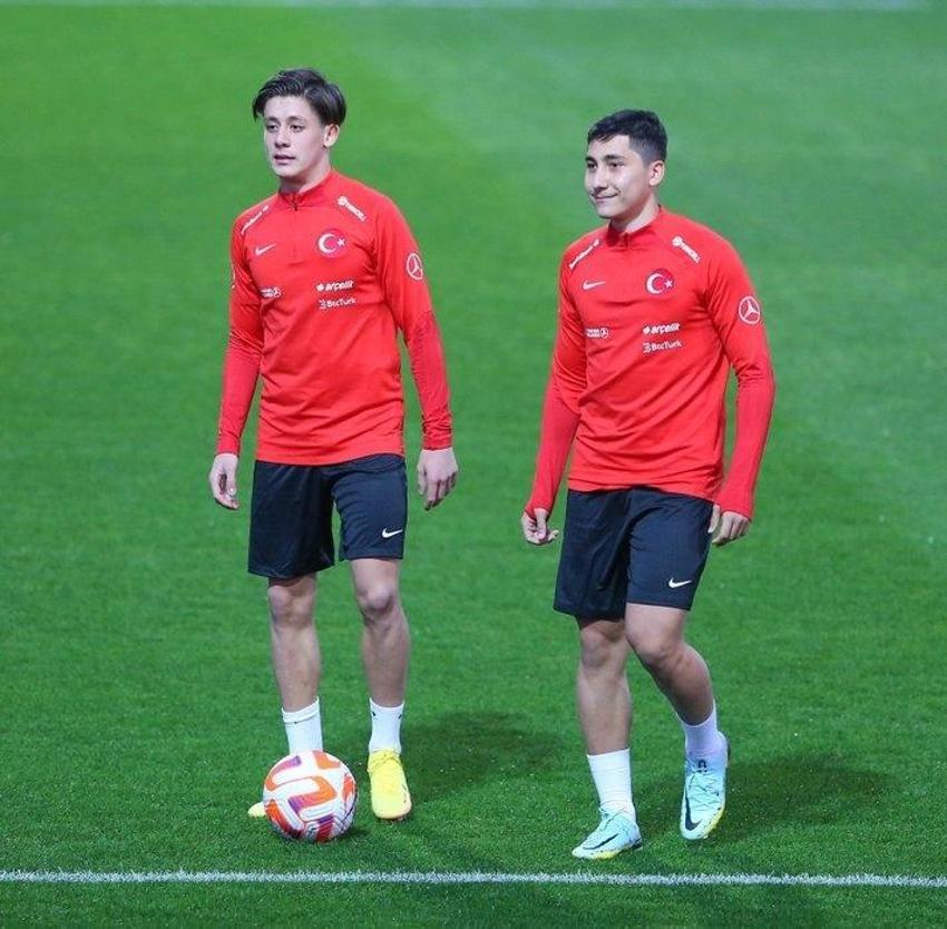 Geçen sezon Burak Elmas'ın danışmanlığını yaptı Luis Campos Fenerbahçe'nin yıldızını kimselere bırakmadı