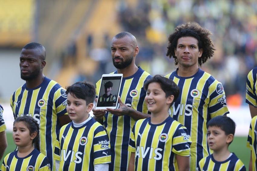 Birini kendi getirdi diğer ikisini Vitor Pereira keşfetti! Napoli'den 3 bomba birden