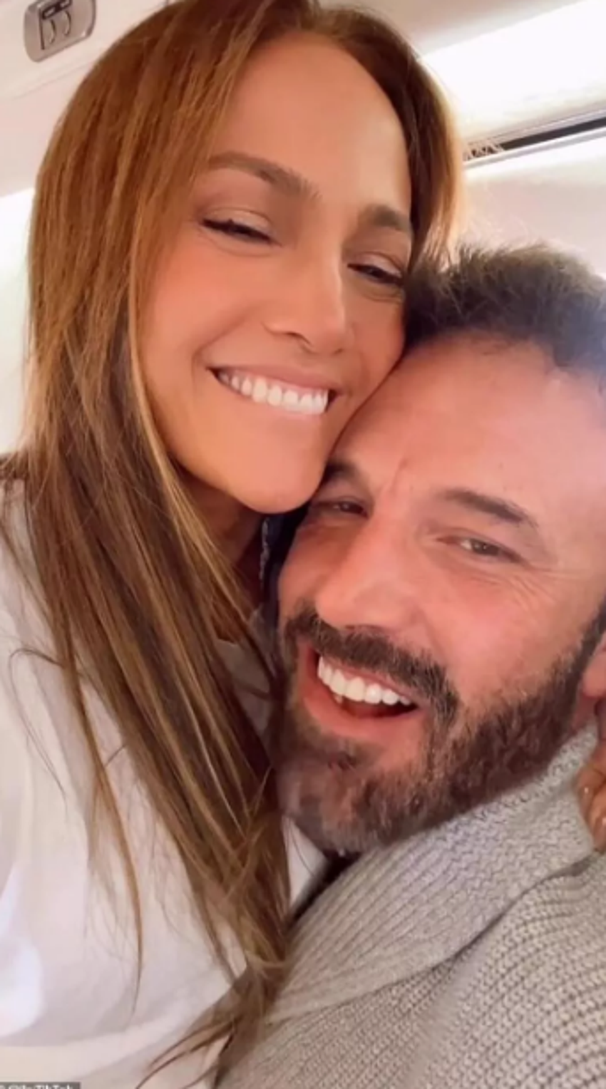 ‘Bennifer’ ilk TikTok’unu çekti! Herkes onları konuşuyor