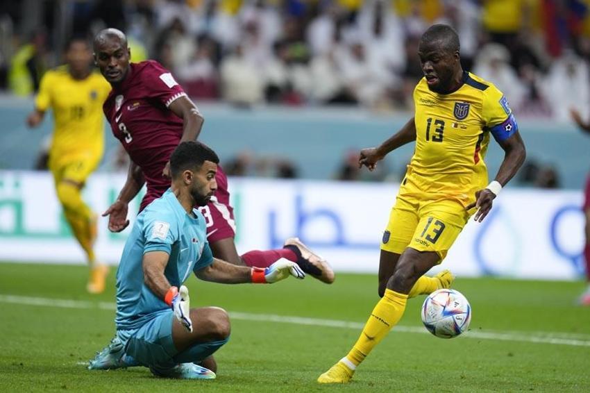 Ali Koç iki forvete 9 milyon euro harcadı hiçbiri Enner Valencia kadar olamadı