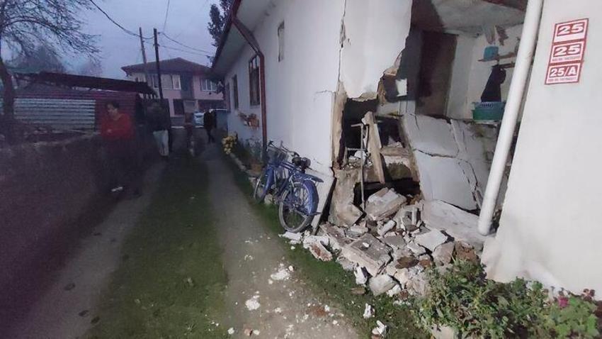 Deprem sonrası yıkım gün aydınınca ortaya çıktı! 'Kıyamet kopuyor sandım'