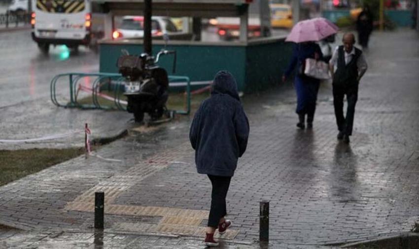 Kar yağışı başladı! Meteoroloji'den uyarı geldi, havalar buz kesecek