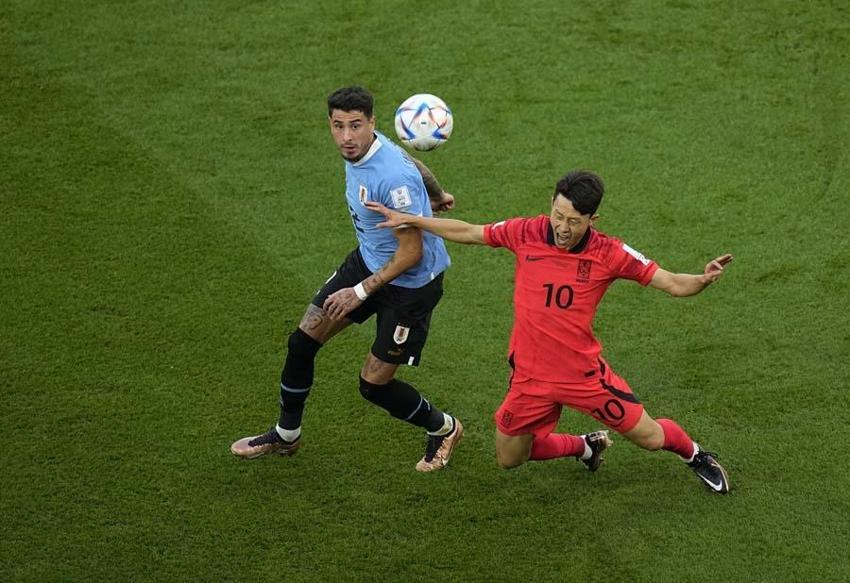 Uruguay - Güney Kore karşı karşıya geldi!