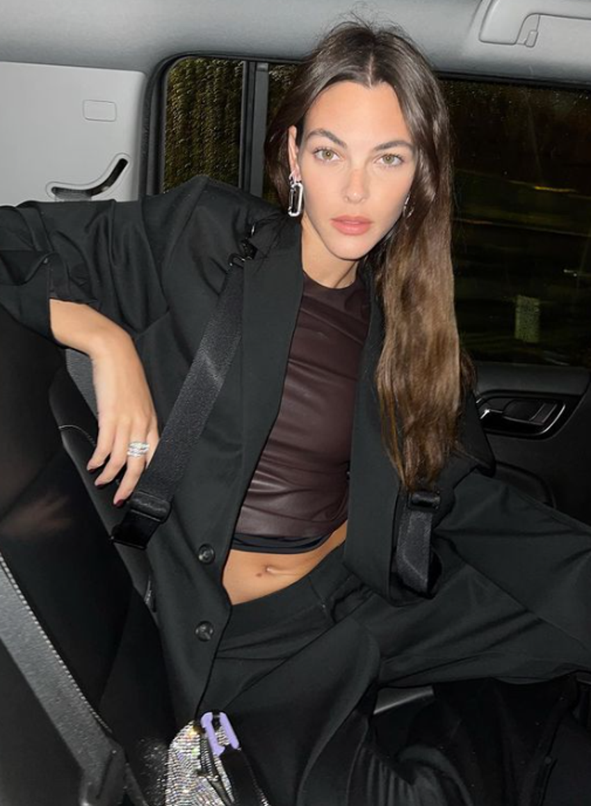 İtalyan model aileden torpilli ünlülere ateş püskürdü!