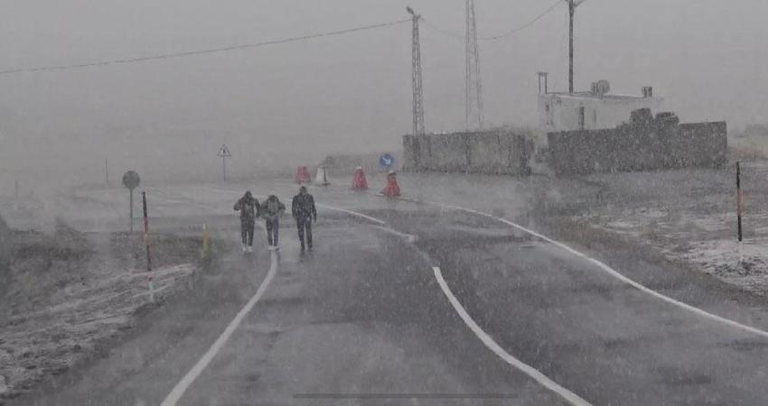 Kar yağışı başladı, AFAD ekipleri harekete geçti! İşte kar yağan iller ve yurttan beyaz örtü manzaraları