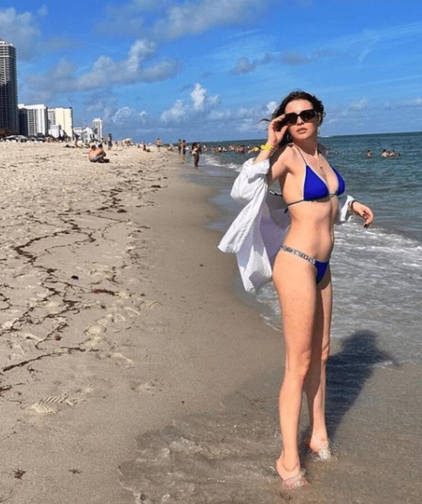 Melis Sezen Miami'de! Bikinili pozlarını paylaştı