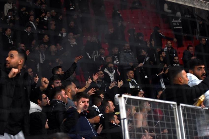İzmir derbisi yarıda kaldı Avrupa basını 'rezalet' manşetleri attı