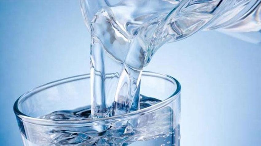 'Günde 2 litre su içilmeli’ efsanesini çürüten araştırma! İşte uzmanların tavsiye ettiği miktar...