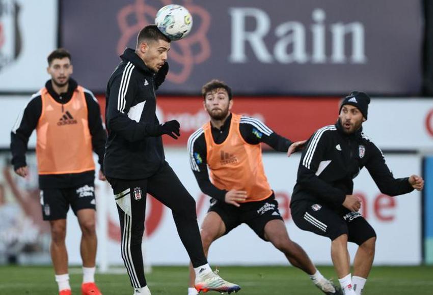 Beşiktaş'tan transferde sürpriz hazırlığı! Karar Şenol Güneş'in