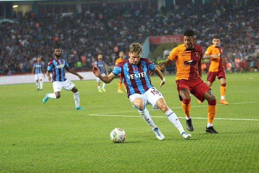 Dursun Özbek Roma'ya gidiyor Galatasaray'ın yeni sol beki yola çıkıyor