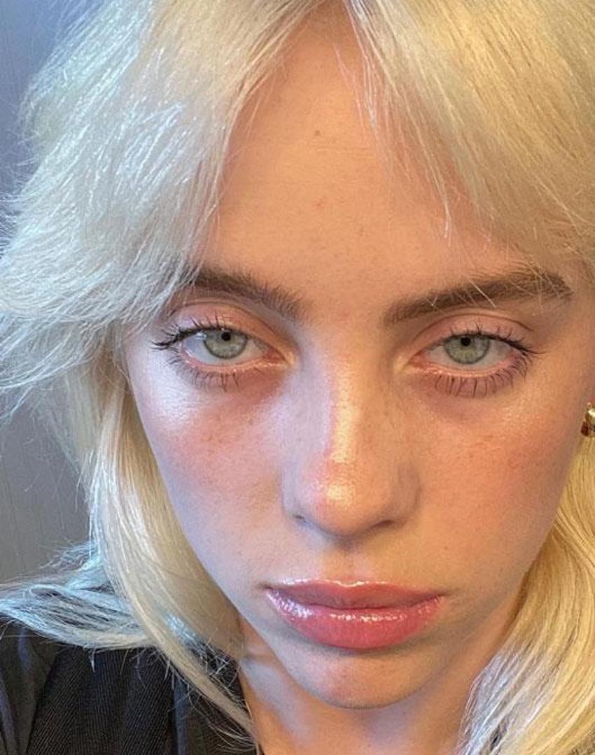 Billie Eilish'ten dikkat çeken itiraf: Sarışınken farklı davranılıyordum