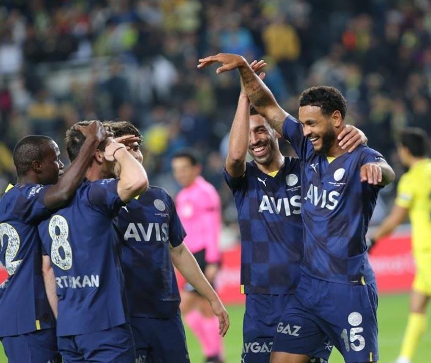 Van Persie'den sonra Fenerbahçe'ye bir Hollandalı yıldız daha! Samatta ve Berisha bir daha geri dönemeyecek