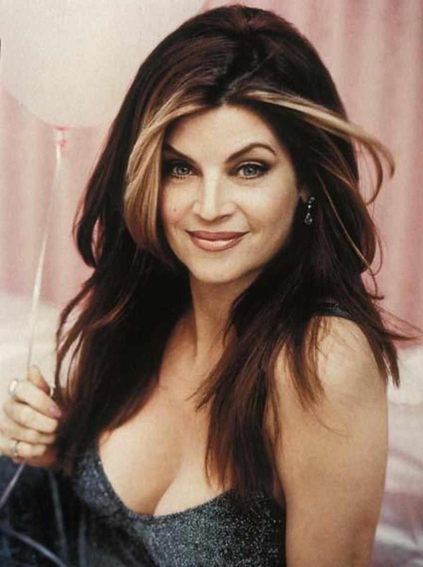 Hollywood oyuncusu Kirstie Alley 71 yaşında hayatını kaybetti!