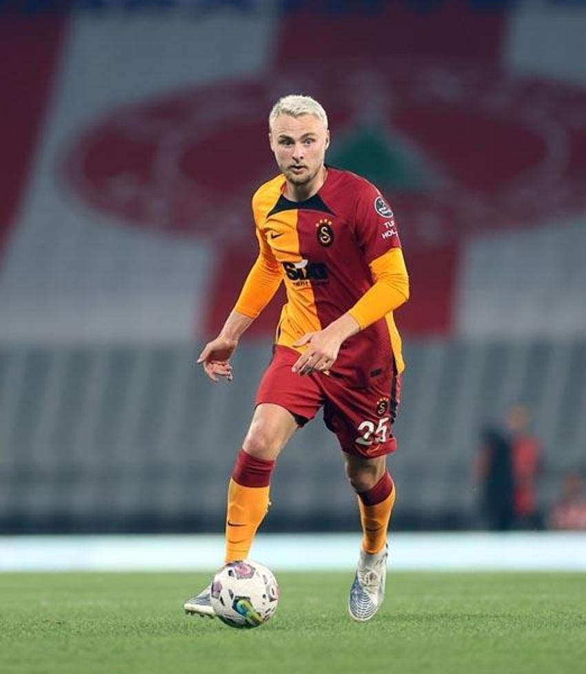 Okan Buruk'u şok eden gelişme! Transferin eli kulağında yıldız futbolcu eşyalarını toplayıp İspanya'ya gitti