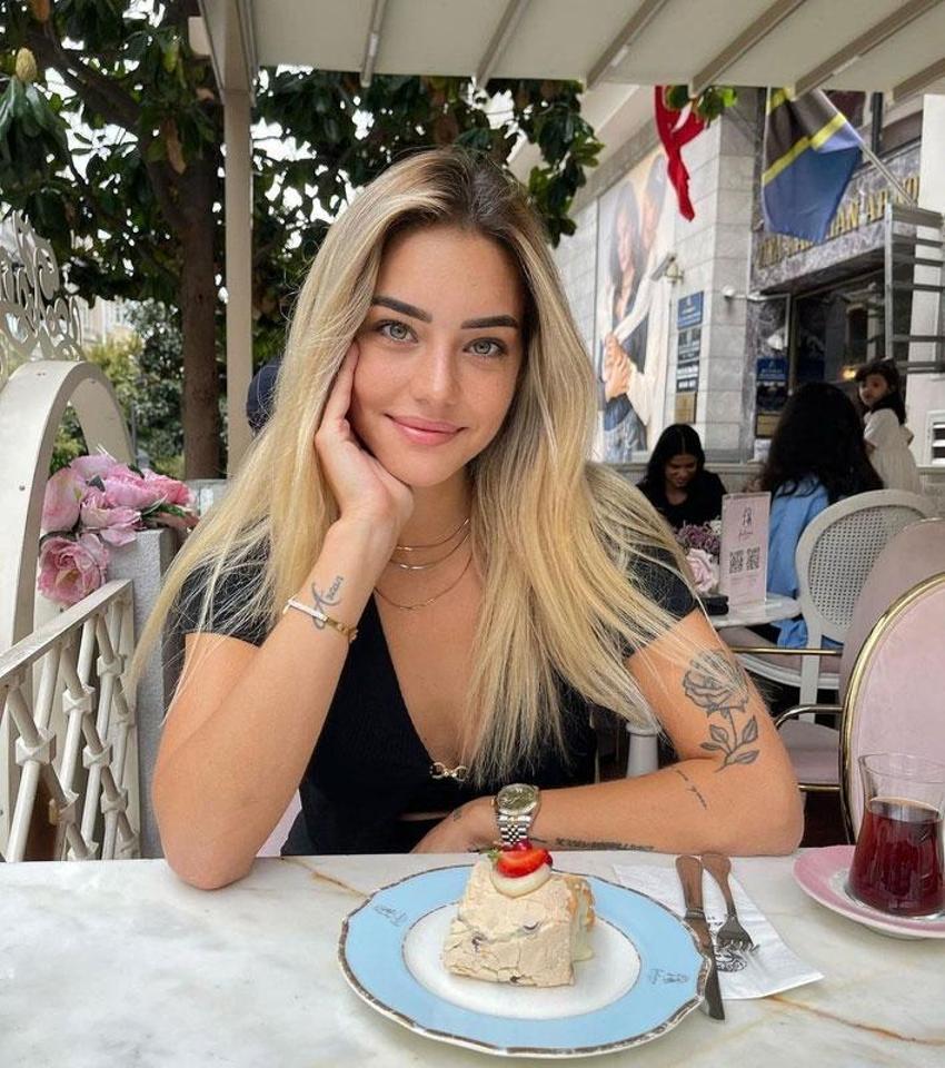 Survivor Aycan Yanaç sosyal medyayı salladı!