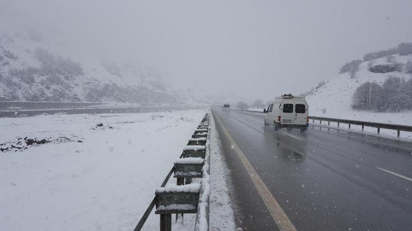 Kuvvetli kar geliyor! Sıcaklıklar 2 dereceye düşecek, Meteoroloji son dakika il il duyurdu