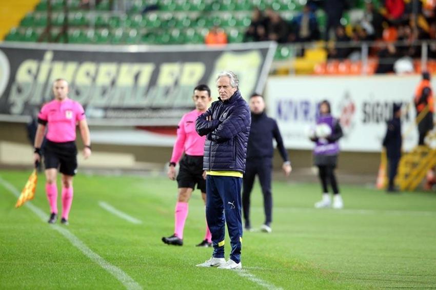 Jorge Jesus'a 8 futbolcudan kötü haber! Trabzonspor maçı öncesi deprem